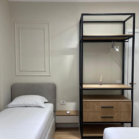 Gem In The Heart Of Tirana Apartment Екстериор снимка