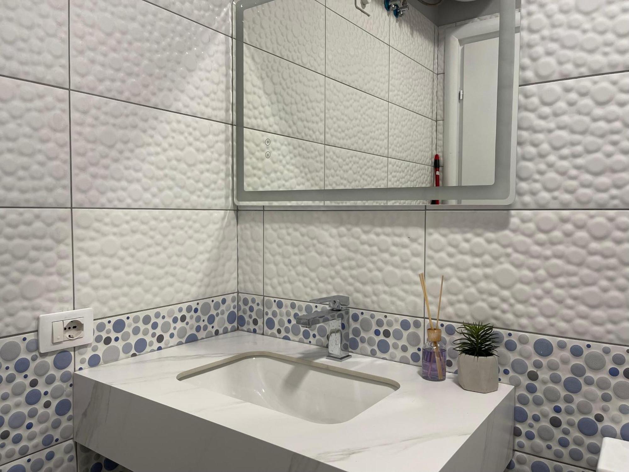 Gem In The Heart Of Tirana Apartment Екстериор снимка
