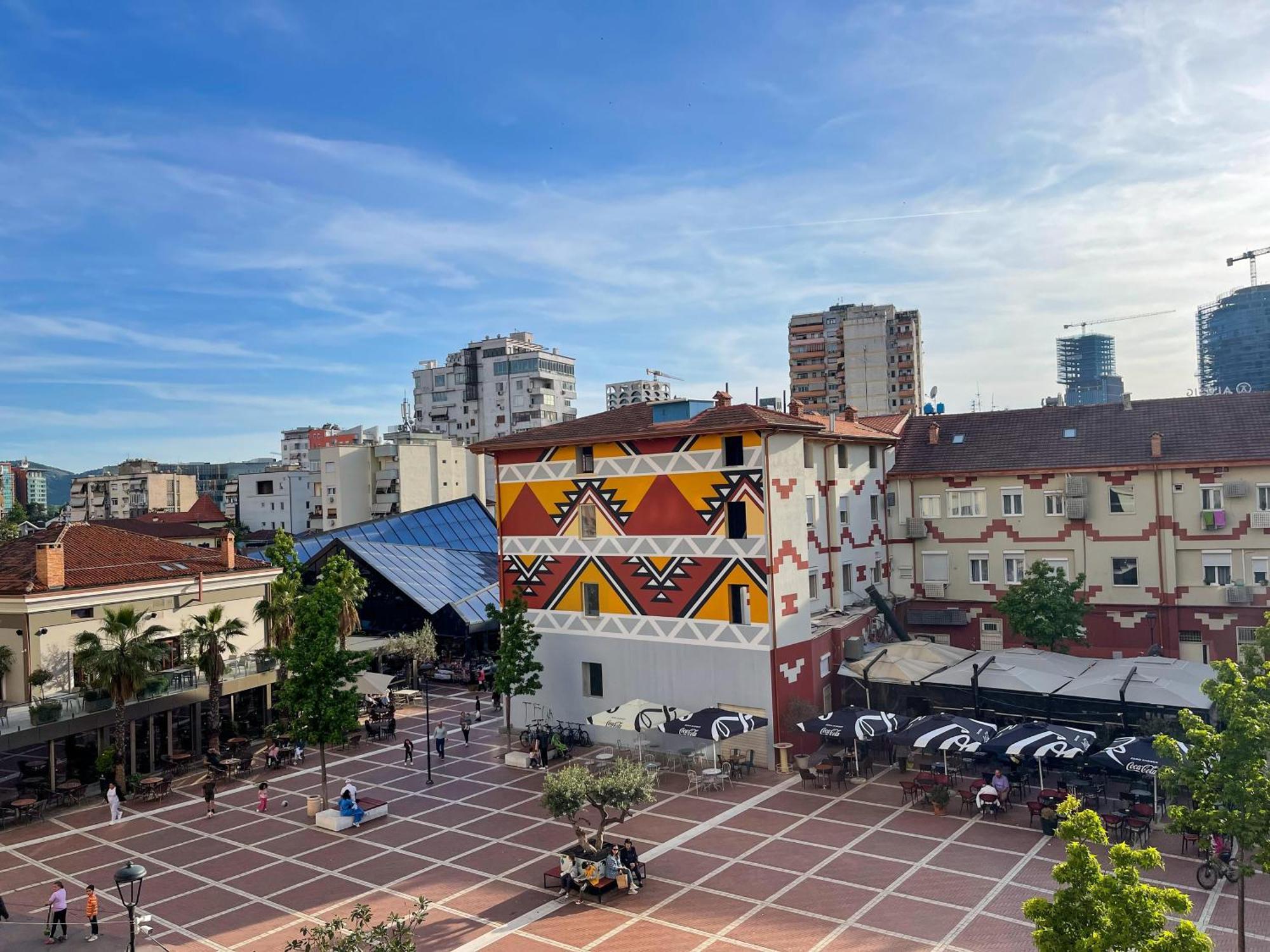 Gem In The Heart Of Tirana Apartment Екстериор снимка